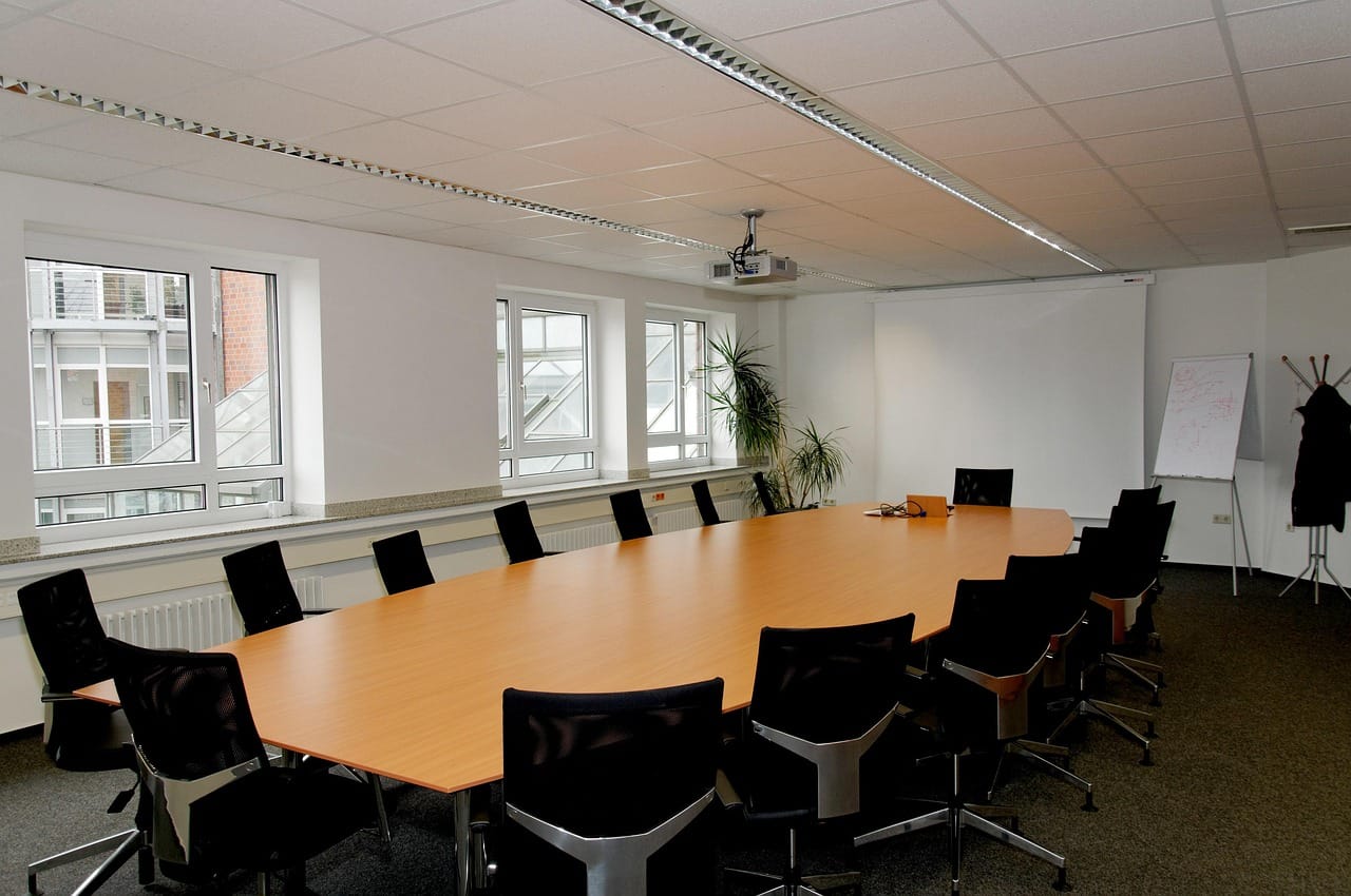 joergelman-conference-room-338563_1280