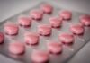 Blistrownica do tabletek i kapsułek – na co zwrócić uwagę w farmacji